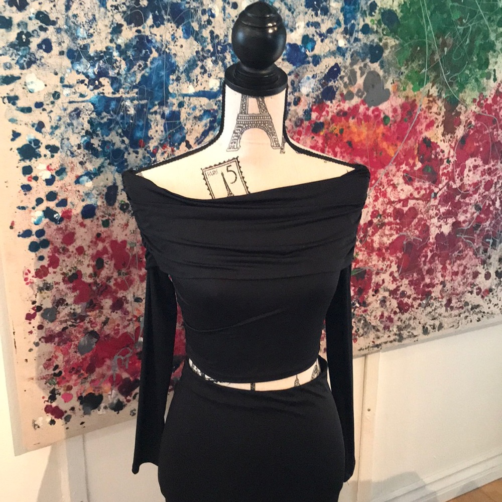 Off-the-shoulder black matching skirt and top